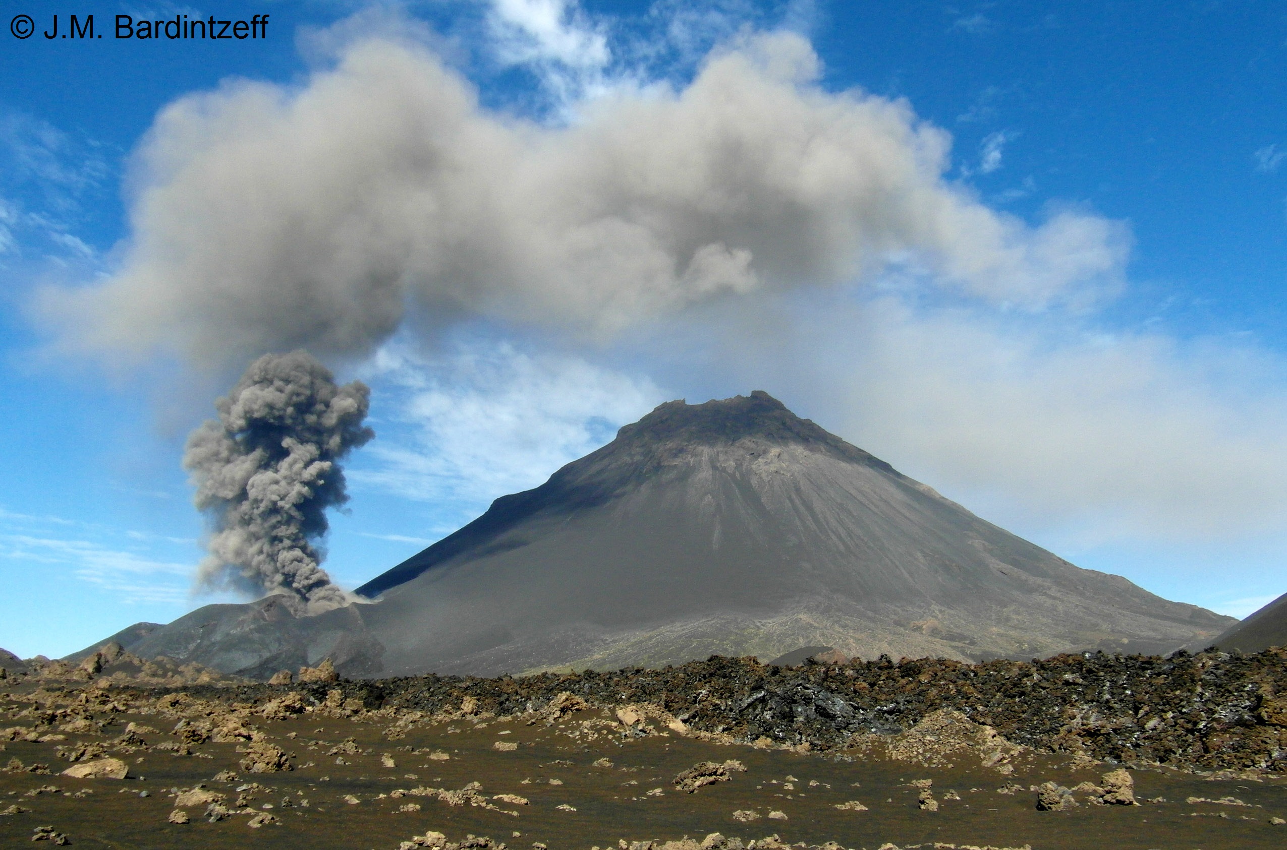 Expédition sur un volcan actif Le Fogo au Cap-Vert